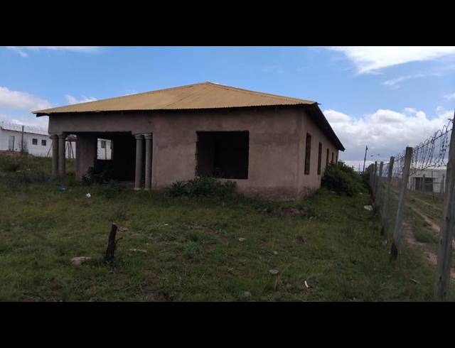 4 BEDROOM HOUSE FOR SALE IN MTHATHA RURAL